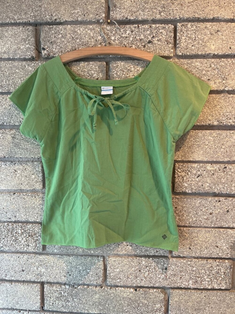 Columbia Womens Small Green Cotton Top With Tie Neck & Cap Sleeves